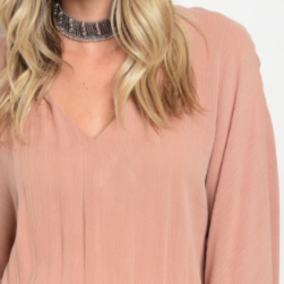 Mauve V-neck relaxed fit romper w/waist-tie - Picture 3 of 7